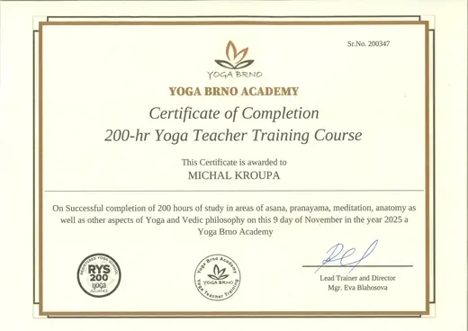 200-hr yoga teacher training course